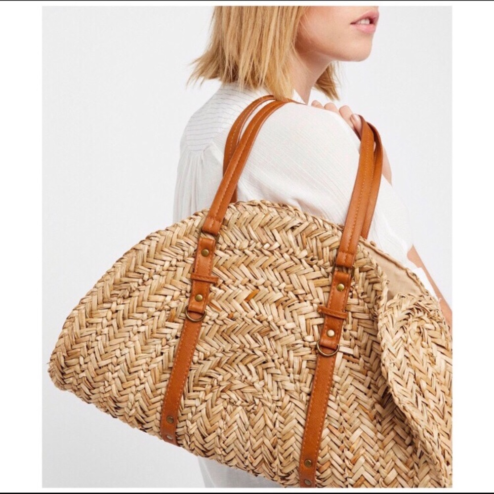 REDUCED!! Half-moon straw bag